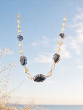 Vintage blue jewel necklace